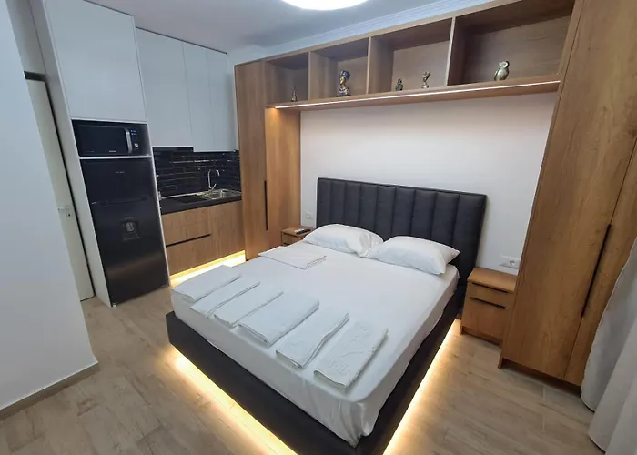 Marmeg Apartamento Tirana